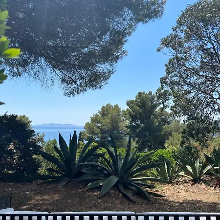 Les Stoechades וילה